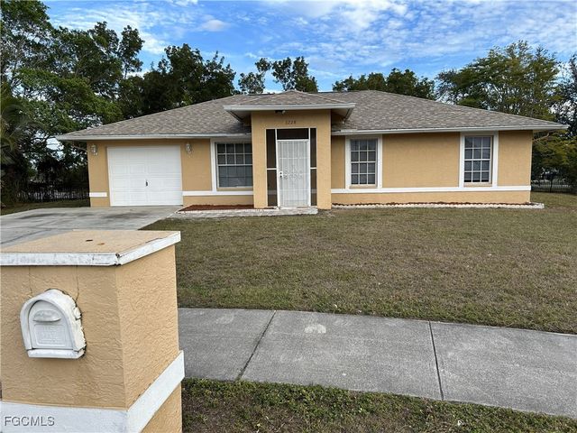 3228 Willin ST, Fort Myers, FL 33916