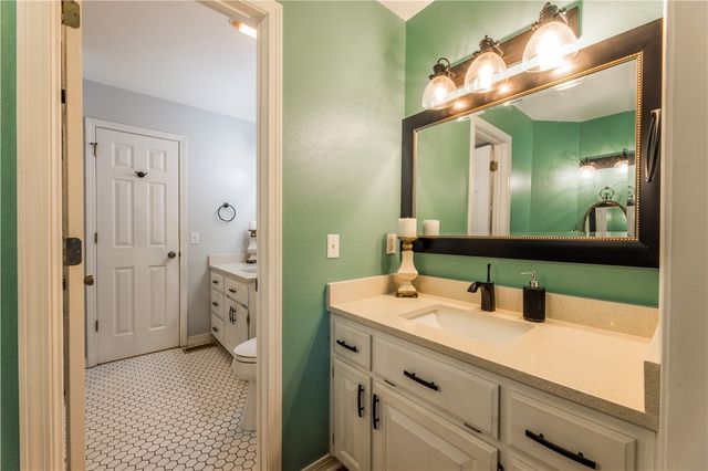 16975 Landwehr Road, Rogers, AR 72756