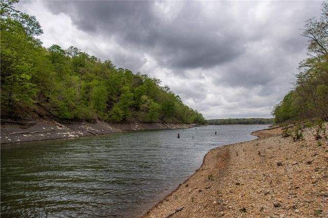 16975 Landwehr Road, Rogers, AR 72756