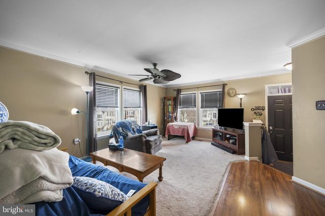 27 LITCHFIELD LN W, Martinsburg, WV 25405