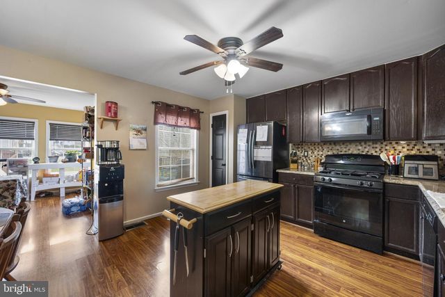 27 LITCHFIELD LN W, Martinsburg, WV 25405