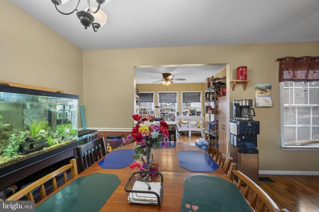 27 LITCHFIELD LN W, Martinsburg, WV 25405