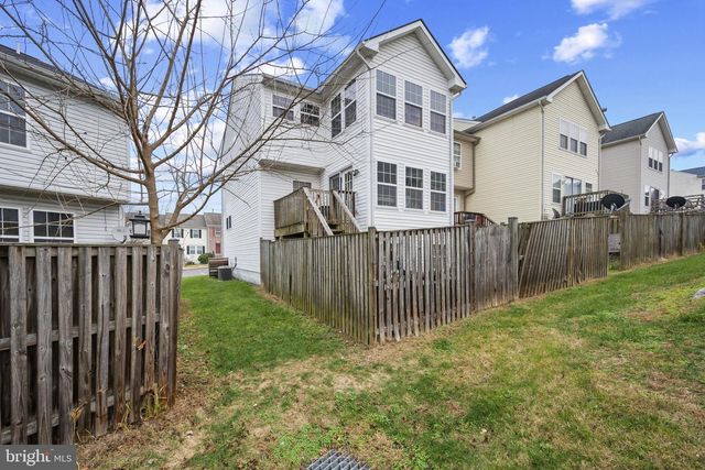 27 LITCHFIELD LN W, Martinsburg, WV 25405