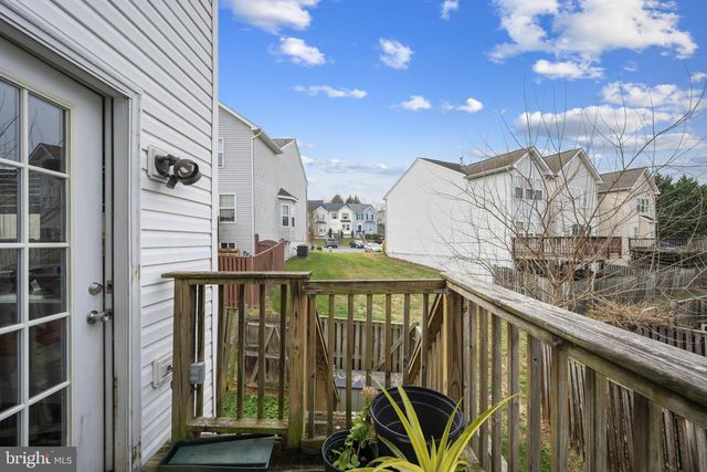 27 LITCHFIELD LN W, Martinsburg, WV 25405