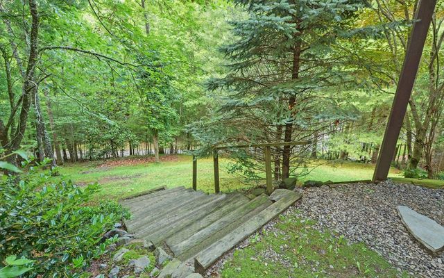 56 Waxwing Trail, Murphy, NC 28906