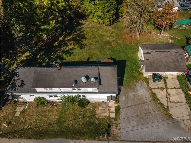 7 Cloyes Avenue, Lancaster, NY 14043