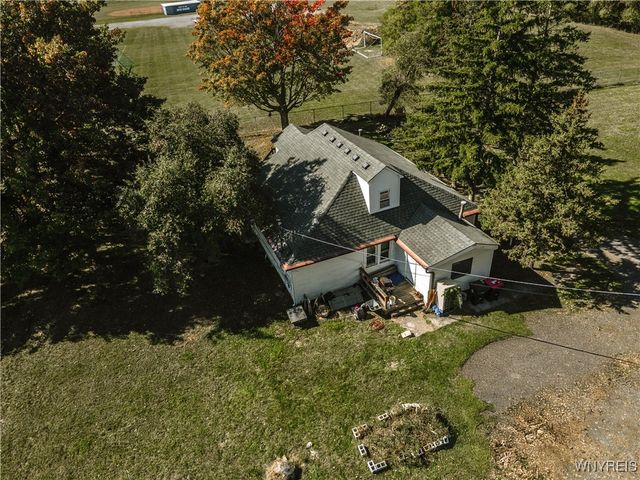 7 Cloyes Avenue, Lancaster, NY 14043