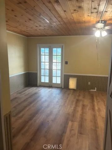 32132 West, Running Springs, CA 92382