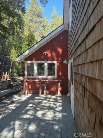 32132 West, Running Springs, CA 92382