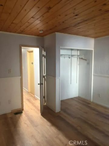 32132 West, Running Springs, CA 92382
