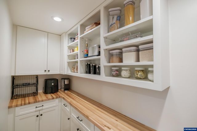 7500 Spring Valley Rd NW, Salem, OR 97304