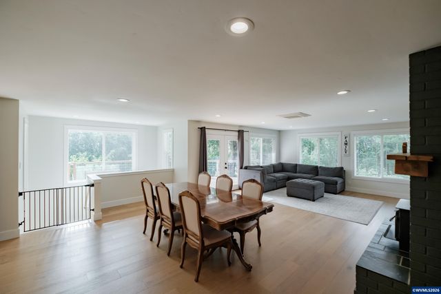 7500 Spring Valley Rd NW, Salem, OR 97304