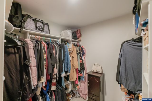 7500 Spring Valley Rd NW, Salem, OR 97304