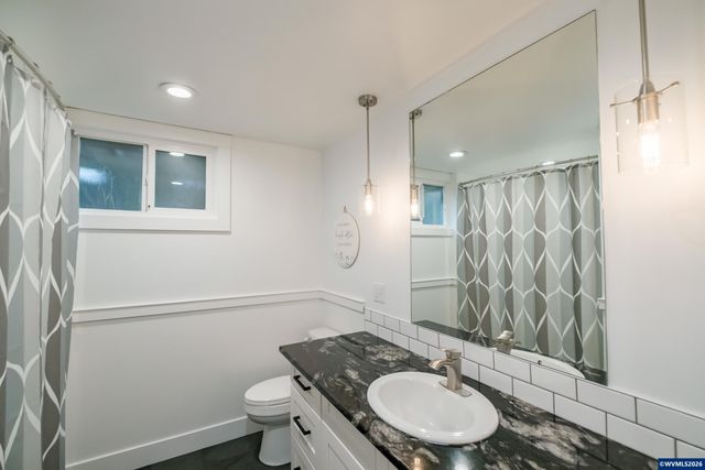 7500 Spring Valley Rd NW, Salem, OR 97304