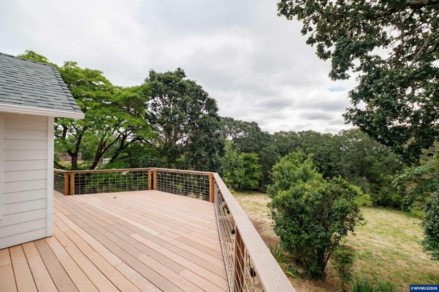 7500 Spring Valley Rd NW, Salem, OR 97304