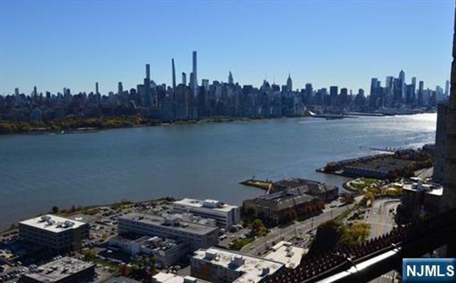 7855 Boulevard E 30 I, North Bergen, NJ 07047