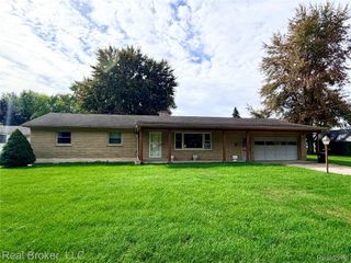 211 Shepard Street, Zilwaukee, MI 48604