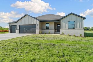 1215 John Renfro Road, Pea Ridge, AR 72751