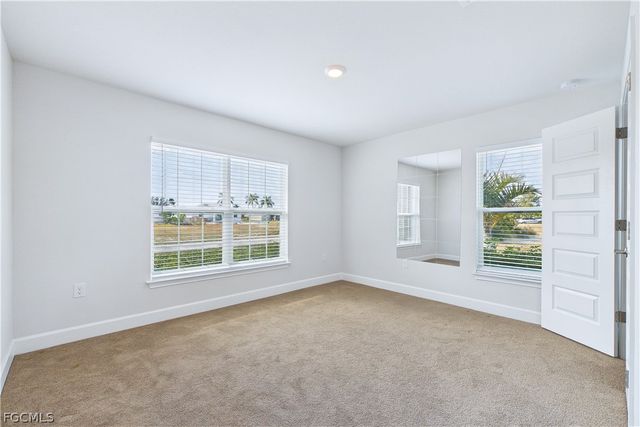 2807 NW 5th ST, Cape Coral, FL 33993