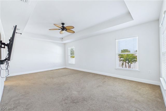 2807 NW 5th ST, Cape Coral, FL 33993