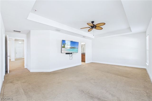 2807 NW 5th ST, Cape Coral, FL 33993