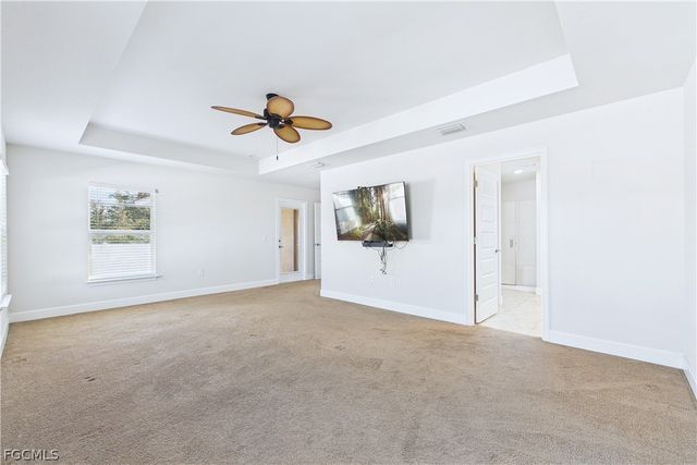 2807 NW 5th ST, Cape Coral, FL 33993