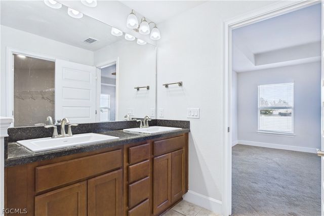 2807 NW 5th ST, Cape Coral, FL 33993