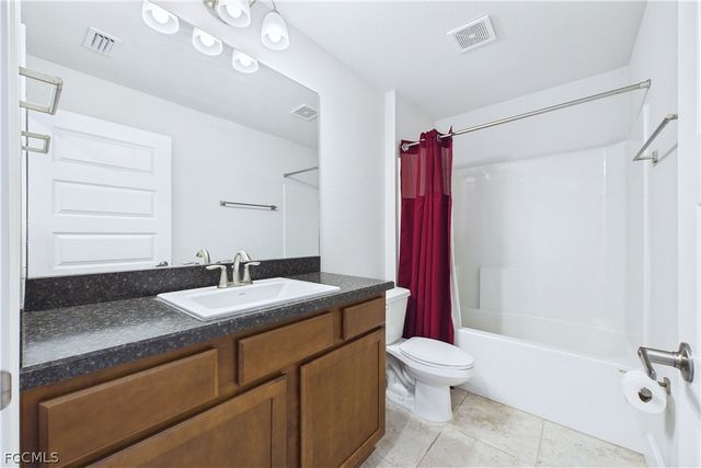 2807 NW 5th ST, Cape Coral, FL 33993