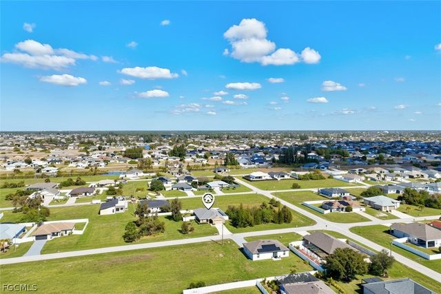 2807 NW 5th ST, Cape Coral, FL 33993