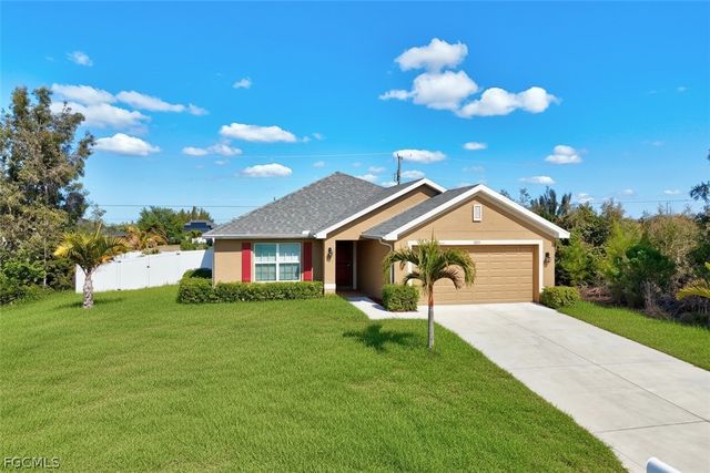 2807 NW 5th ST, Cape Coral, FL 33993