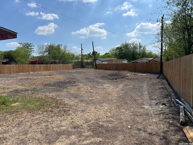 7906 Bronco, San Antonio, TX 78227