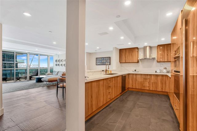 9401 Collins Ave 1004, Surfside, FL 33154