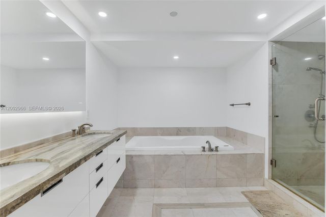 9401 Collins Ave 1004, Surfside, FL 33154