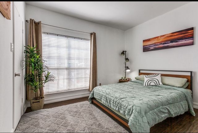3550 Country Square Drive 109, Carrollton, TX 75006