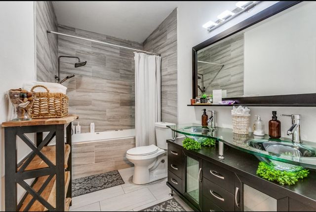 3550 Country Square Drive 109, Carrollton, TX 75006