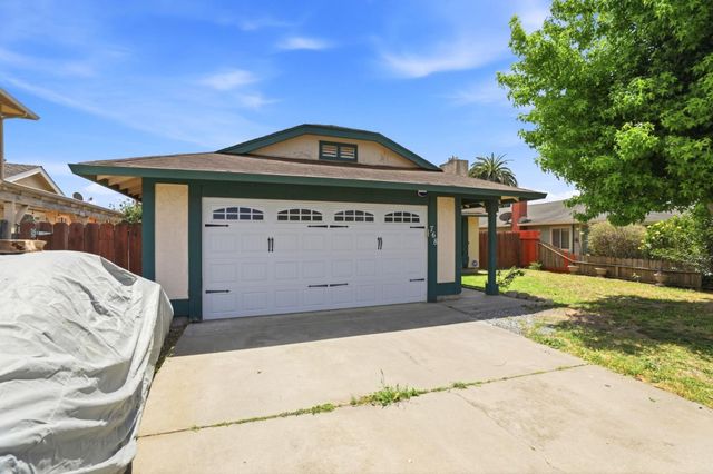 768 Lake Village Drive, Watsonville, CA 95076