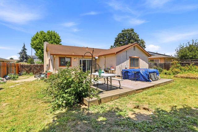 768 Lake Village Drive, Watsonville, CA 95076