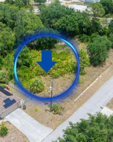 2716 52nd ST W, Lehigh Acres, FL 33971