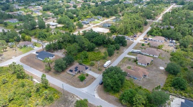 2716 52nd ST W, Lehigh Acres, FL 33971