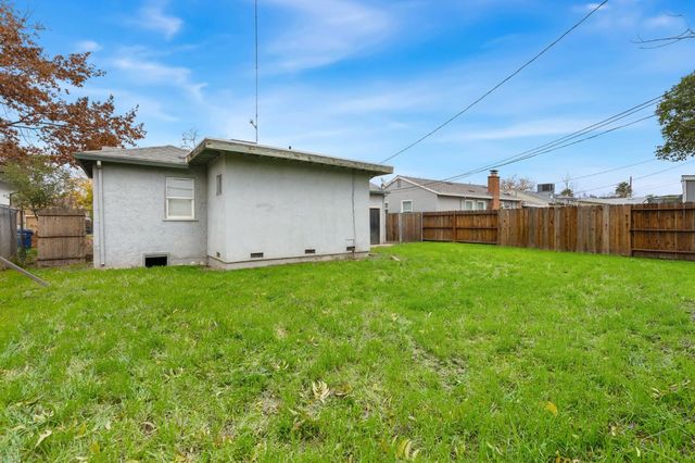 4540 Summit Way, Sacramento, CA 95820