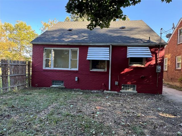 10487 Duprey Street, Detroit, MI 48224