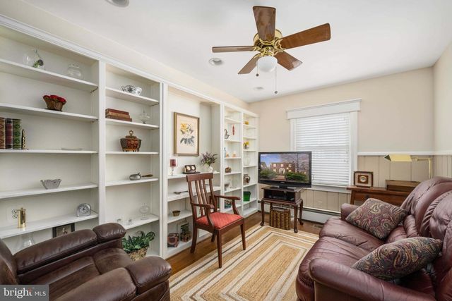 1504 AUGUSTINE AVE, Fredericksburg, VA 22401