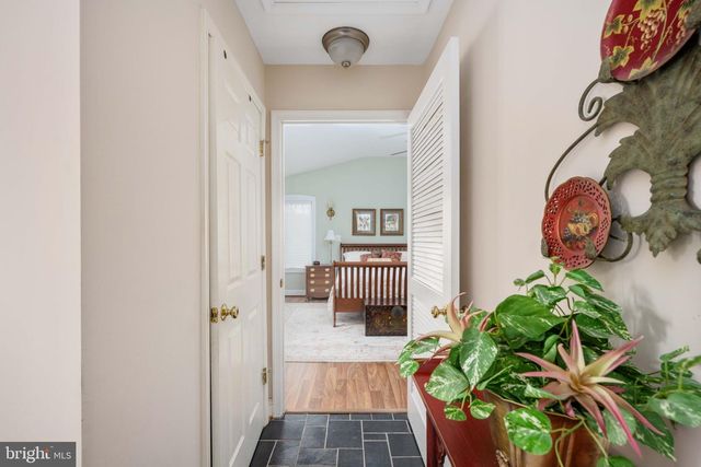 1504 AUGUSTINE AVE, Fredericksburg, VA 22401