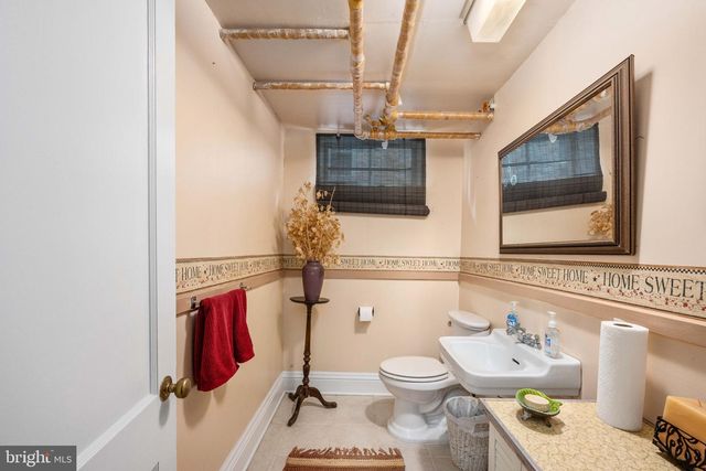 1504 AUGUSTINE AVE, Fredericksburg, VA 22401