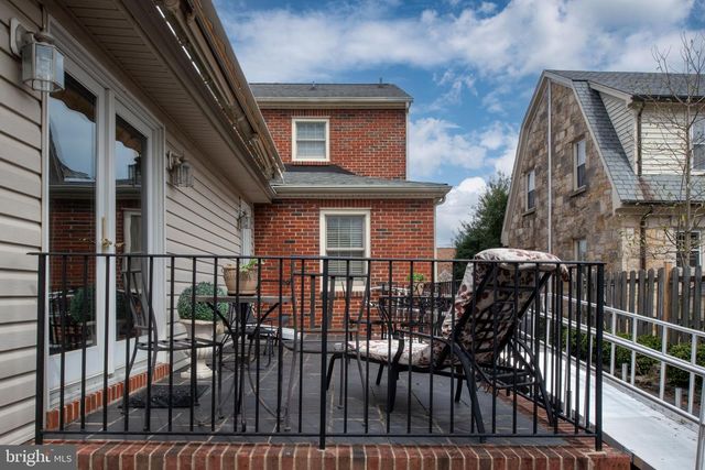 1504 AUGUSTINE AVE, Fredericksburg, VA 22401