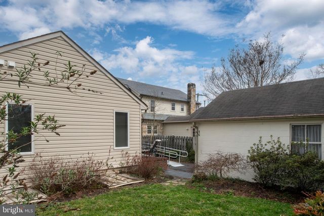 1504 AUGUSTINE AVE, Fredericksburg, VA 22401