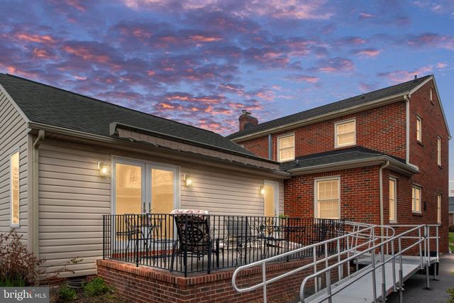 1504 AUGUSTINE AVE, Fredericksburg, VA 22401