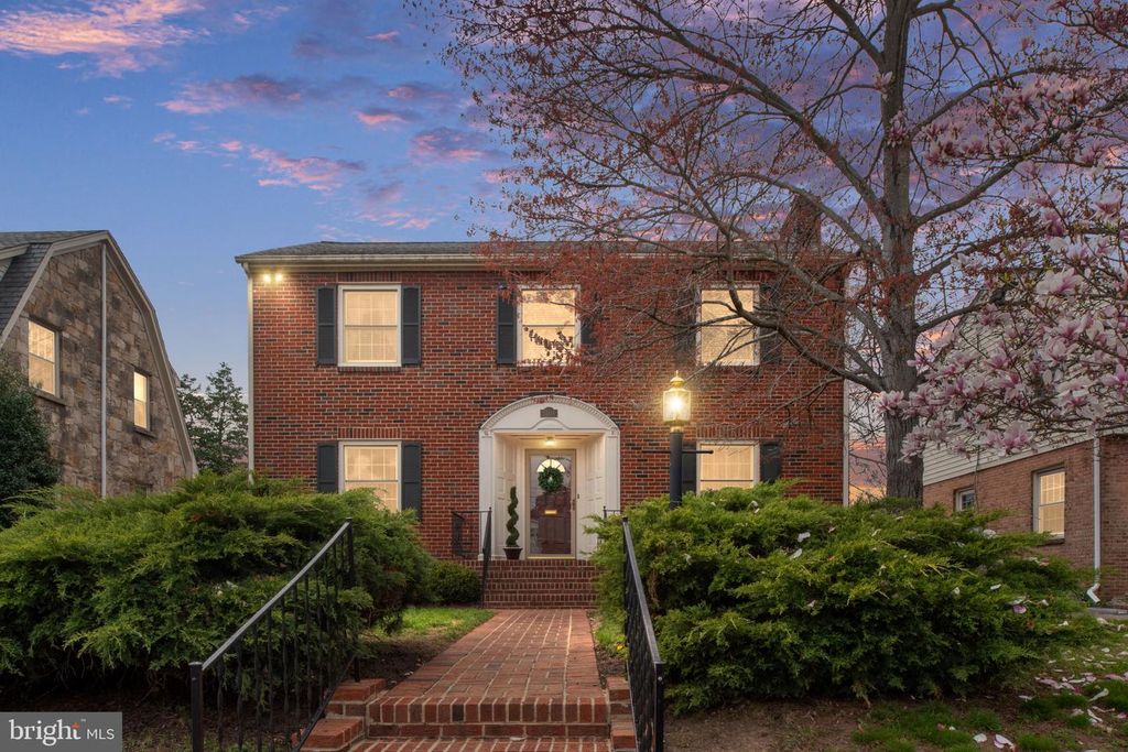 1504 AUGUSTINE AVE, Fredericksburg, VA 22401