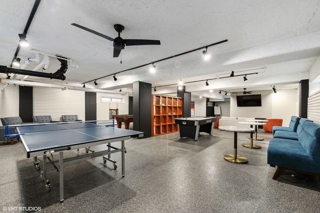 4980 N Marine Drive 532, Chicago, IL 60640