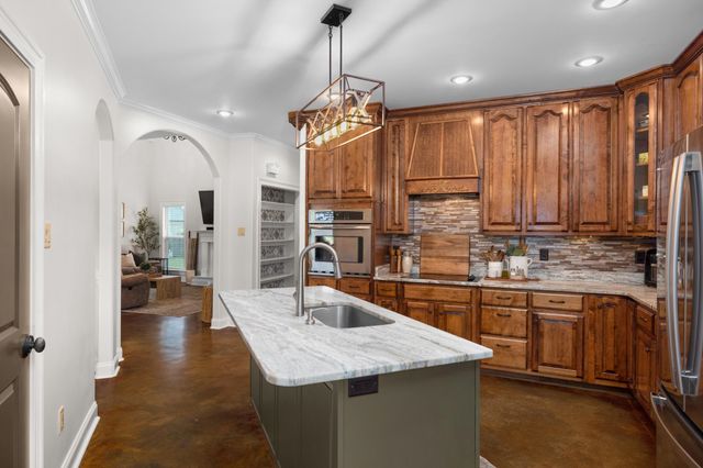 1233 DAWSON RD, Brighton, TN 38011